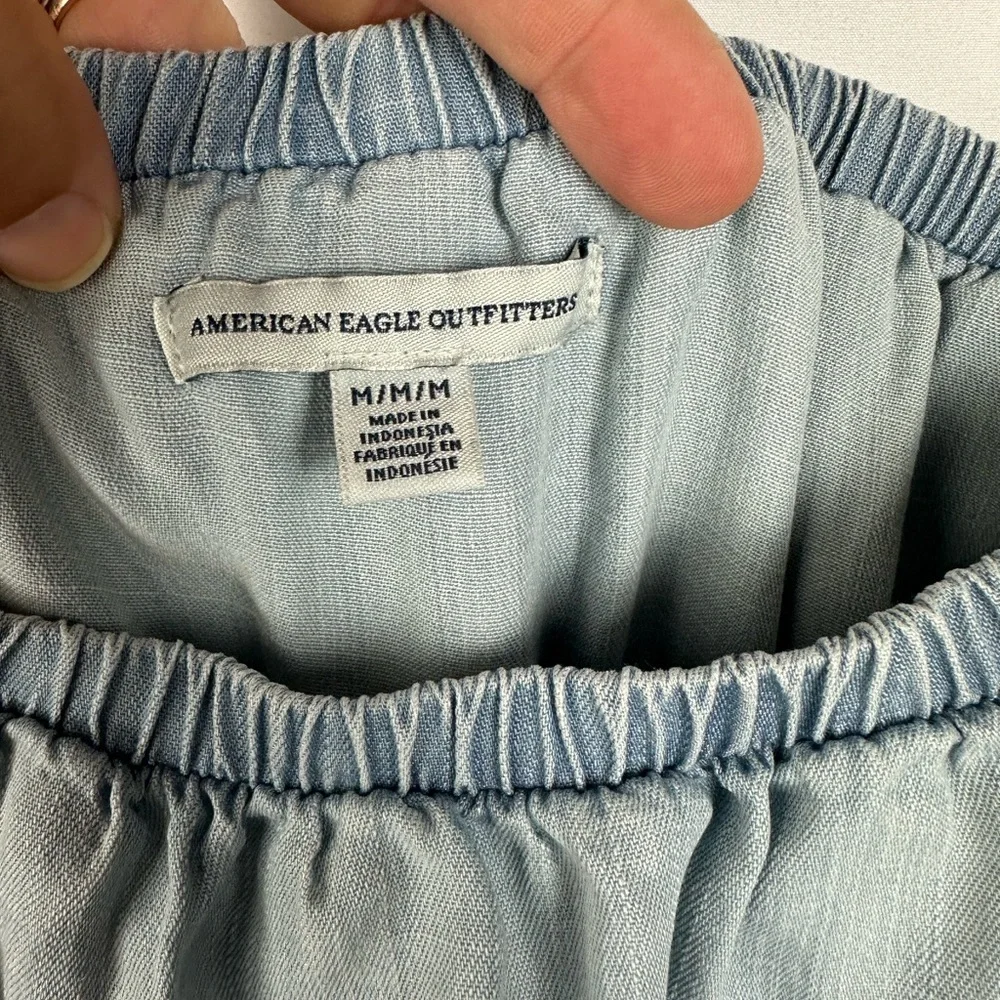 American Eagle Off The Shoulder Chambray Romper. Size Medium. Light wash. - Picture 11 of 11